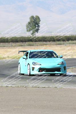 media/Sep-15-2024-Speed Ventures (Sun) [[7a54f7ed2f]]/Purple Group/Session 1 (Outside Grapevine)/